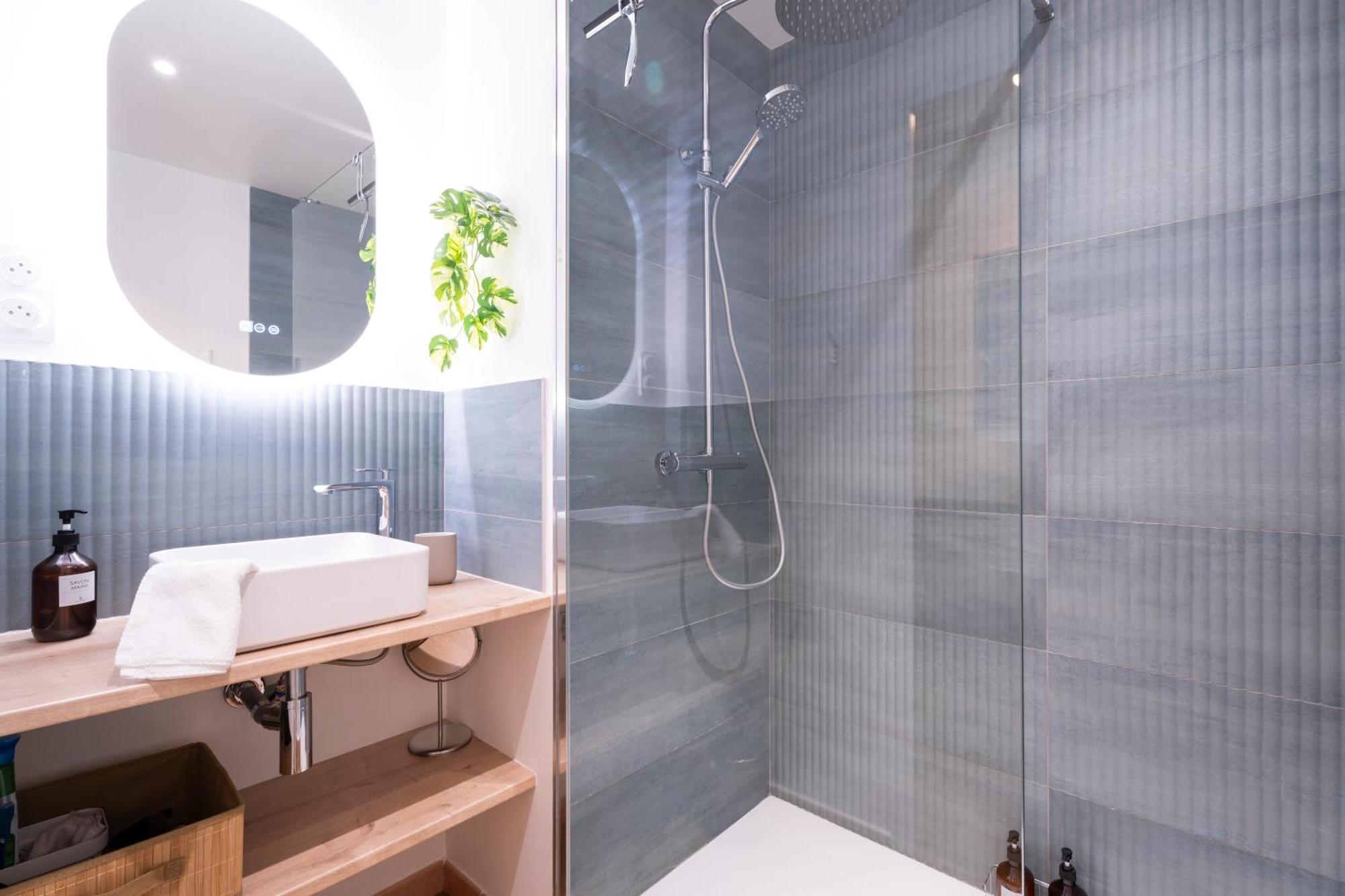 Le Palmae, Serenite Et Charme En Coeur De Ville Apartment Hyeres